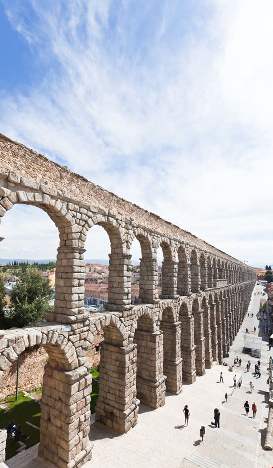 Acquedotto Acquedotto gary718 - Shutterstock.com gary718